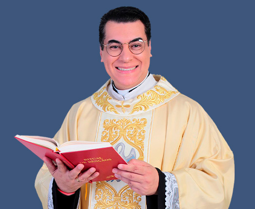 Padre Chrystian Shankar